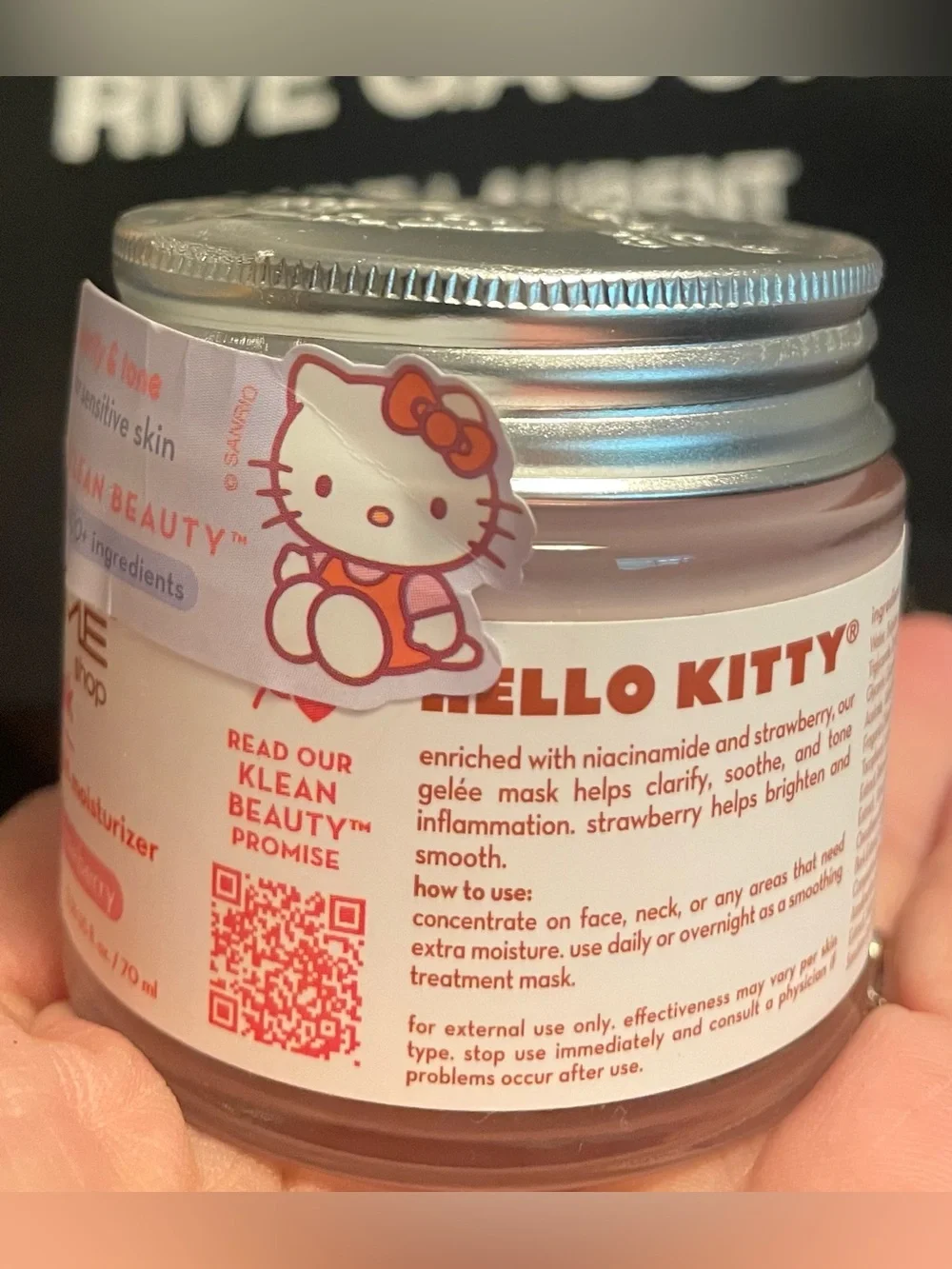 Creme Shoppe  Hello Kitty Niacinamide & Strawberry Gelée Mask